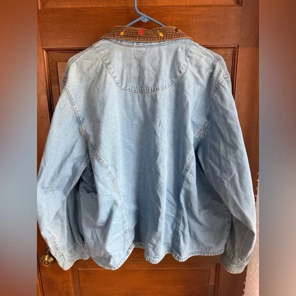 Vintage Women’s Bill Blass Denim Button Down - Picture 6 of 7